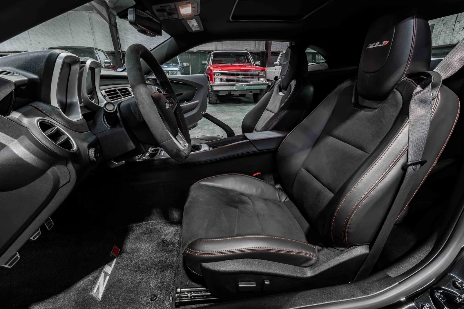 17_2012-Chevrolet-Camaro ZL1-Black-80024215.jpg